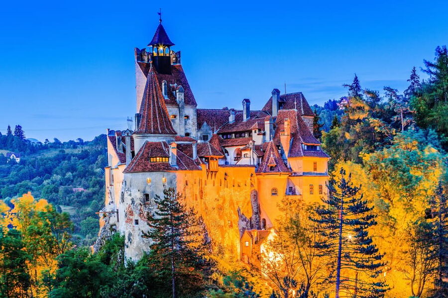 Minivan 8: Peles & Dracula's Castle and Brasov Full-Day Trip - Key highlights to know before you go