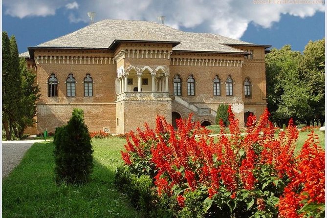 Mogosoaia Palace & Snagov Monastery: Private tour from Bucharest - First, the ride out of Bucharest actually feels pleasant