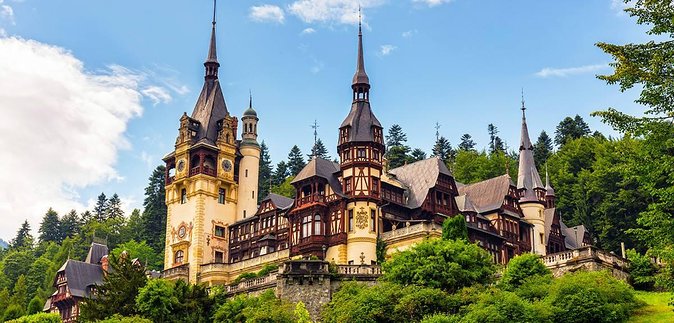 One Day Private Tour to Peles and Dracula Castles & Brasov City - Bran Castle and the Dracula Story: Plan Time, Not Assumptions