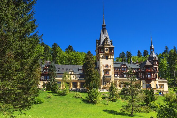 Peles Castle, Dracula Castle and Brasov old town - private tour from Bucharest - Key things I’d circle before you go