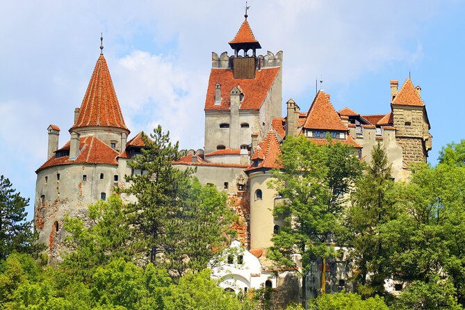 Peles Castle, Dracula Castle and Brasov old town - private tour from Bucharest - Bucegi foothills breaks in Busteni and Predeal