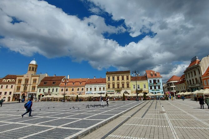 Peles Castle, Dracula Castle and Brasov old town - private tour from Bucharest - Brasov historic center: guided walking that turns a city into a story