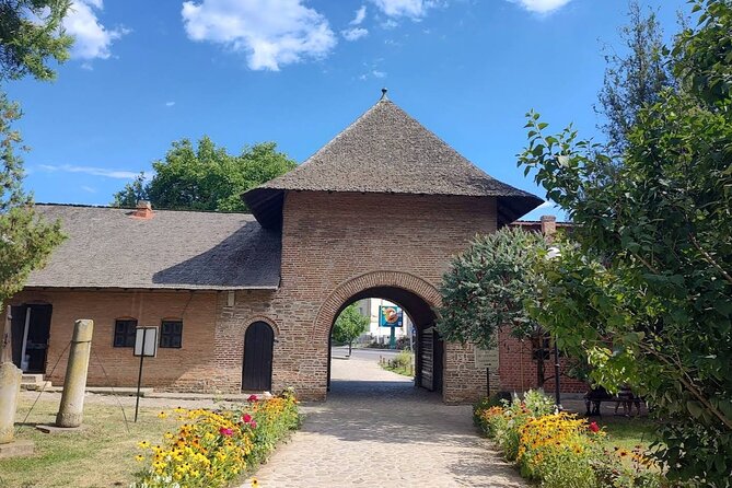 Princely Court of Târgoviște and Curtea de Argeș Monastery - How This Private Day Trip Works From Bucharest