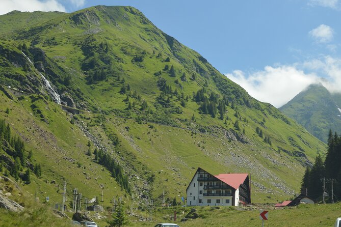 Private Transfagarasan Road Scenic Tour from Bucharest - Why a private Transfagarasan day feels different from DIY