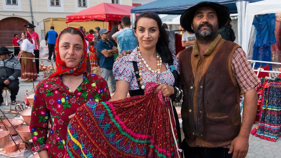 Slavery in Romania,Myths and Truths on Gypsies, Walking Tour - The Romanian Athenaeum pass-by: how art and pride get used