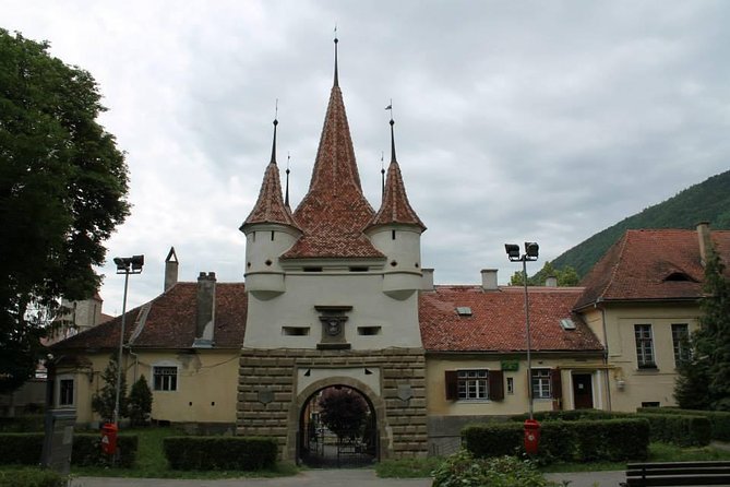 The Castles from the Carpathian Mountains! The Fixers Private Tour - Stop 2: Sinaia Monastery, New Church and Old Church in 25 minutes