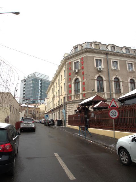 The Jewish heritage of Bucharest - half day walking tour - Avraham Kosher snack break, where you refuel without rushing
