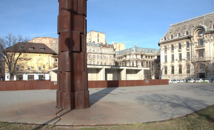 The Jewish heritage of Bucharest - half day walking tour - Finishing at the Bucharest Holocaust Memorial