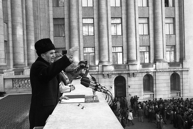 The Real tour of Communism - Starting Point at the Patriarchal Cathedral, Plus an Easy Arrival Tip