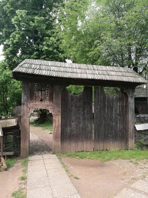 Village Museum Bucharest Guided Tour - Timing, group size, and how long you can realistically look