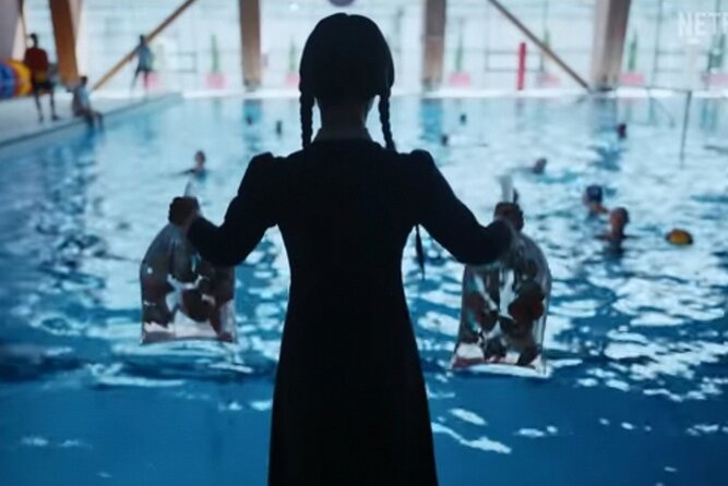 Wednesday Adams Family - Visit 6 filming locations, Private tour - Show Clips, Photo Help, and an English Guide Who Keeps It Moving